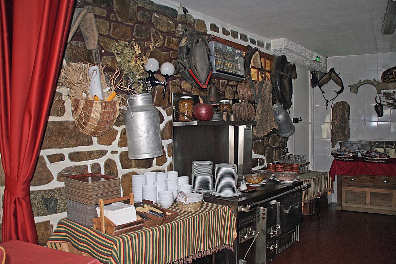 Hotel La Belle Aude Matemale Bagian luar foto