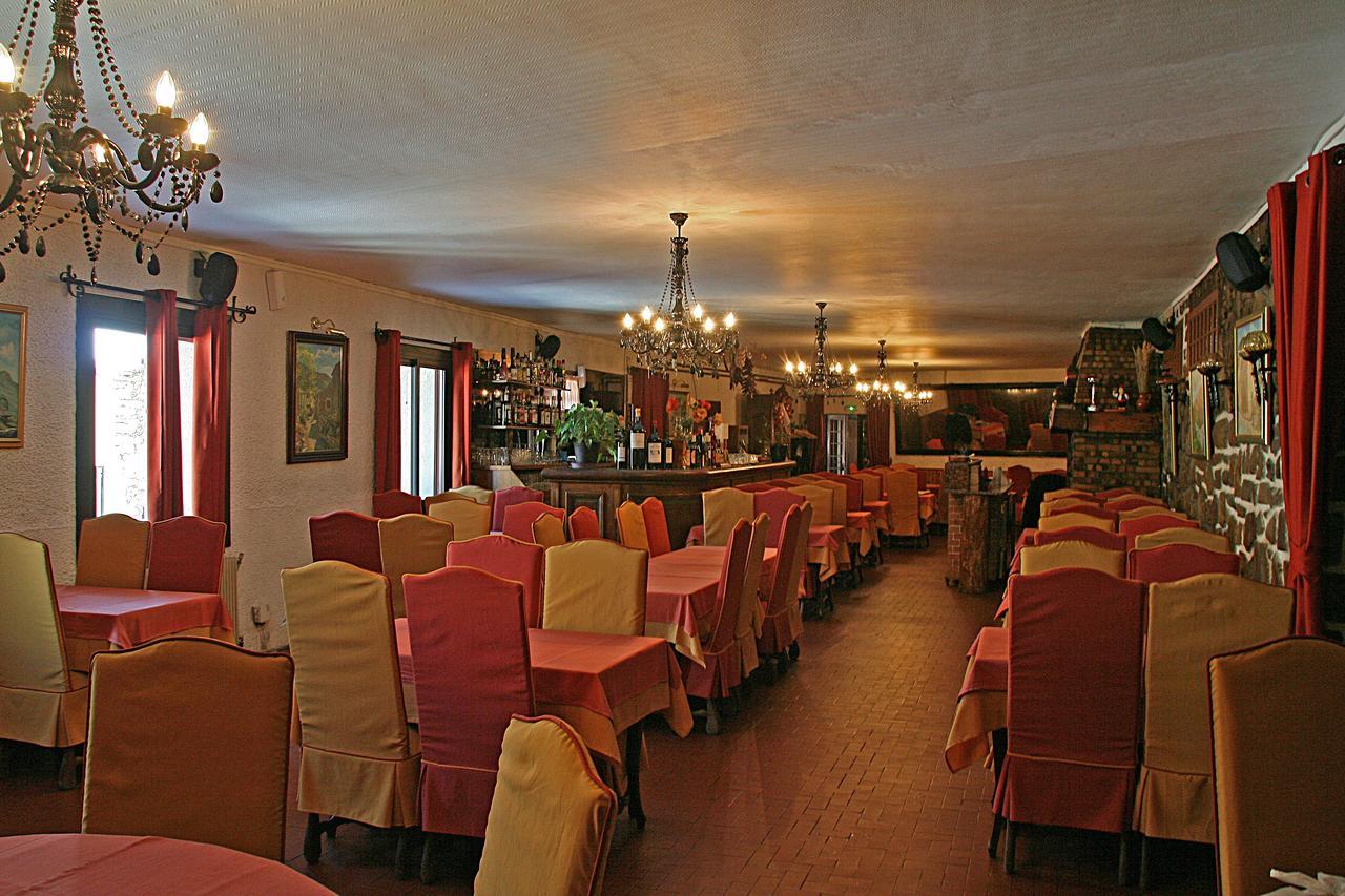 Hotel La Belle Aude Matemale Bagian luar foto