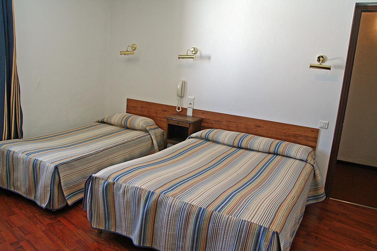 Hotel La Belle Aude Matemale Bagian luar foto